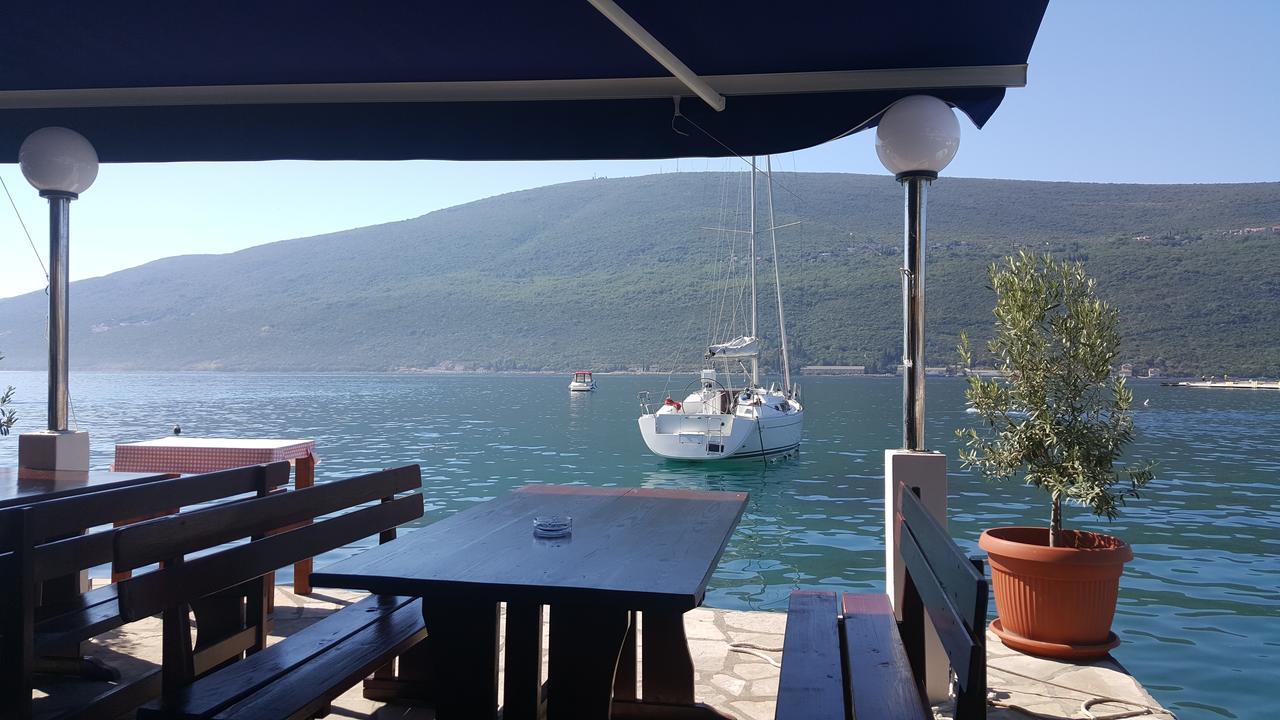 Apartments Villa Swissmonte Herceg Novi Bagian luar foto